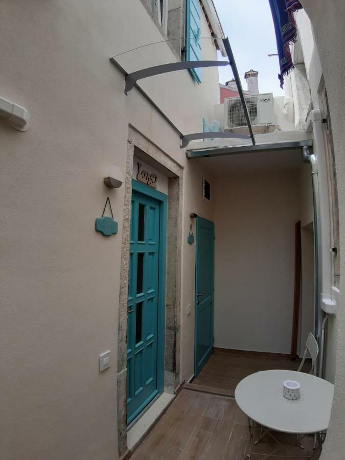 Sea Apartment Carera ロヴィニ エクステリア 写真